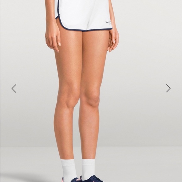 Adidas ÉDITION limitée porter une fois il sont neuf. Et grandeur 9 femme. - Picture 2 of 3